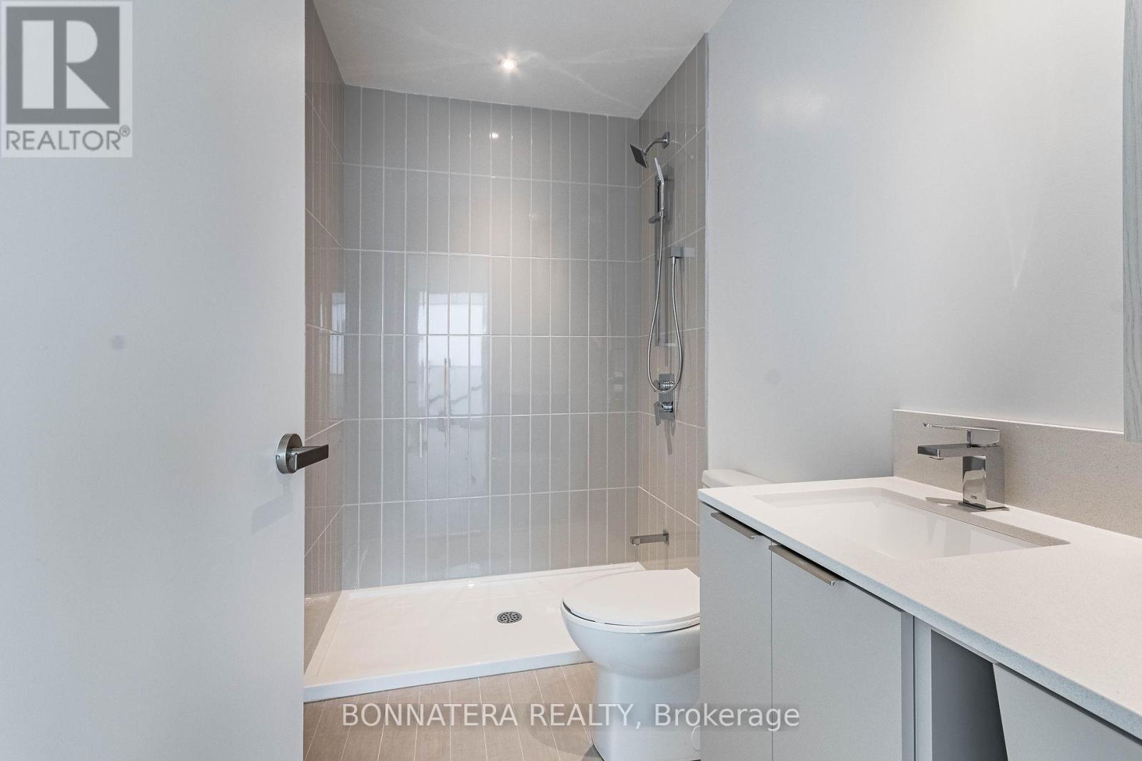 3904 - 3900 Confederation Parkway, Mississauga, Ontario  L5B 0M3 - Photo 20 - W13169854