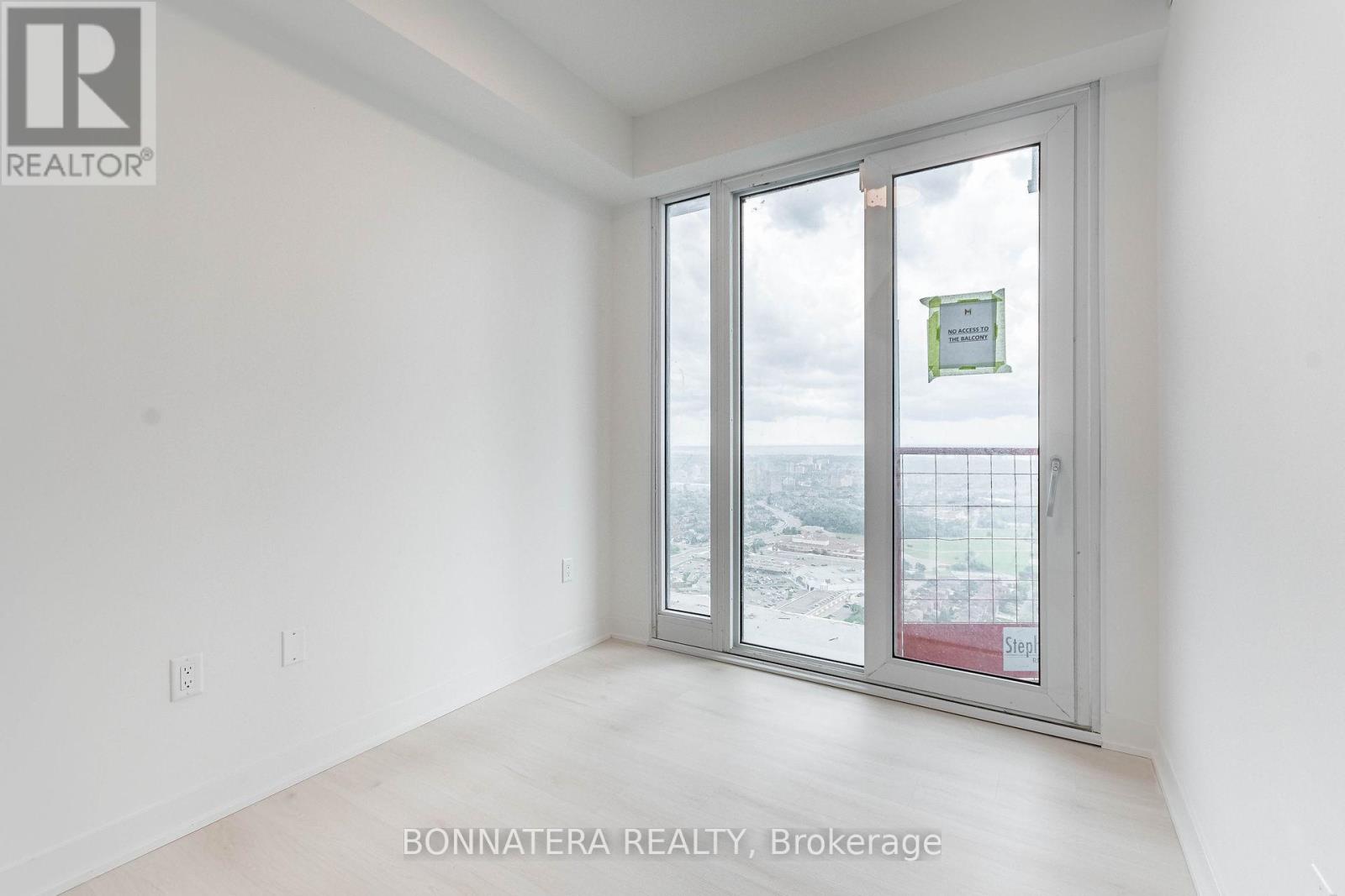 3904 - 3900 Confederation Parkway, Mississauga, Ontario  L5B 0M3 - Photo 21 - W13169854
