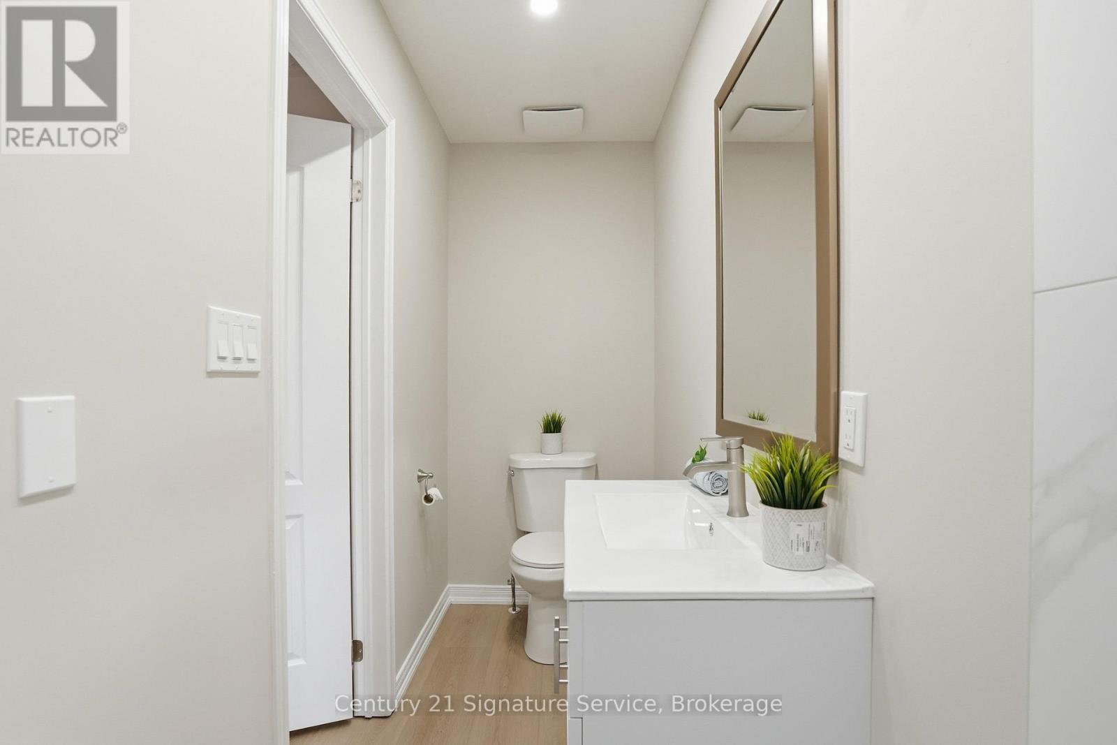 3811 Densbury Drive, Mississauga, Ontario  L5N 6Z3 - Photo 20 - W13169884