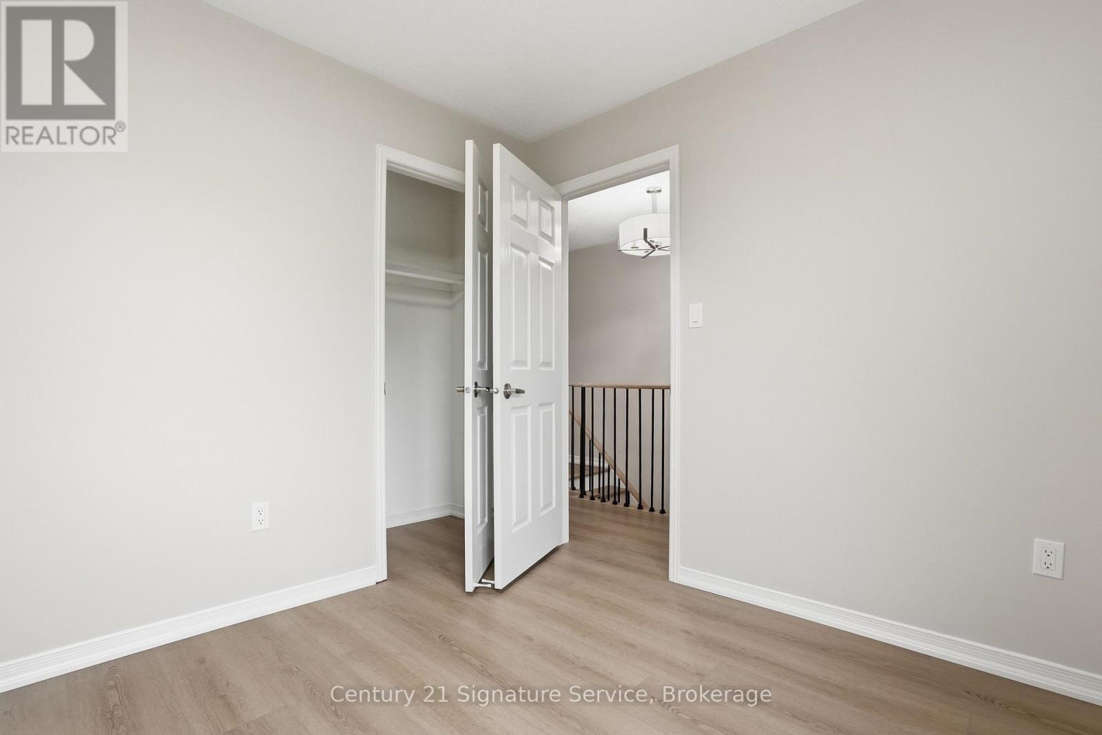 3811 Densbury Drive, Mississauga, Ontario  L5N 6Z3 - Photo 21 - W13169884
