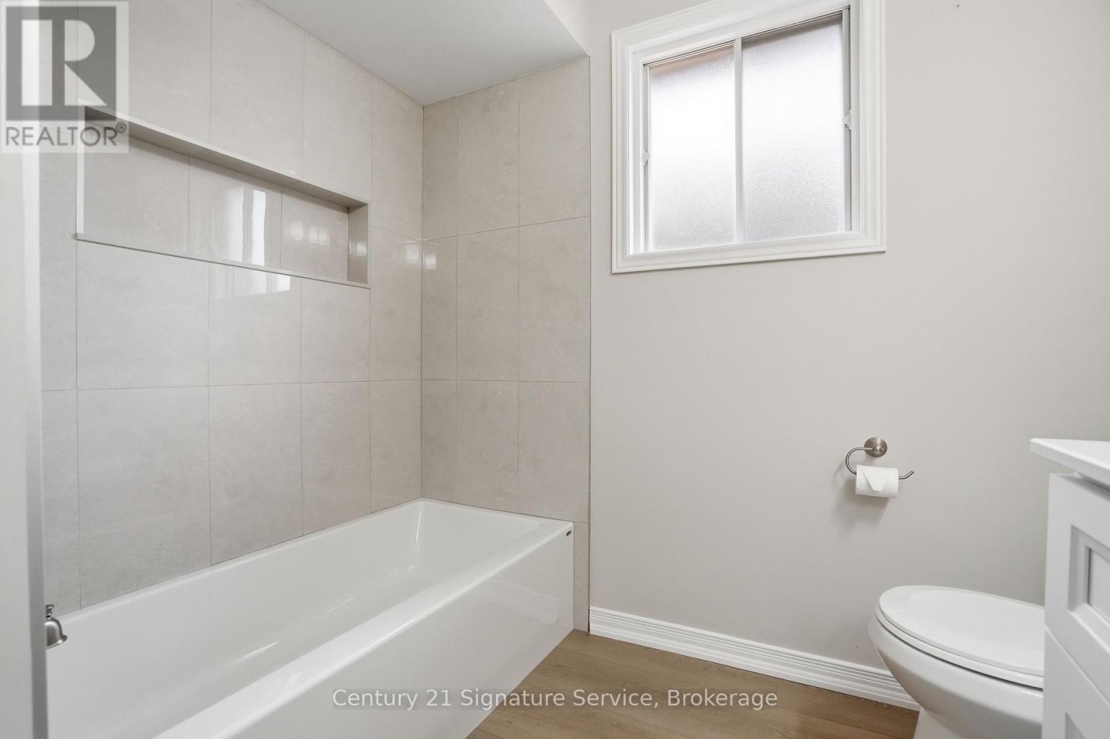 3811 Densbury Drive, Mississauga, Ontario  L5N 6Z3 - Photo 24 - W13169884