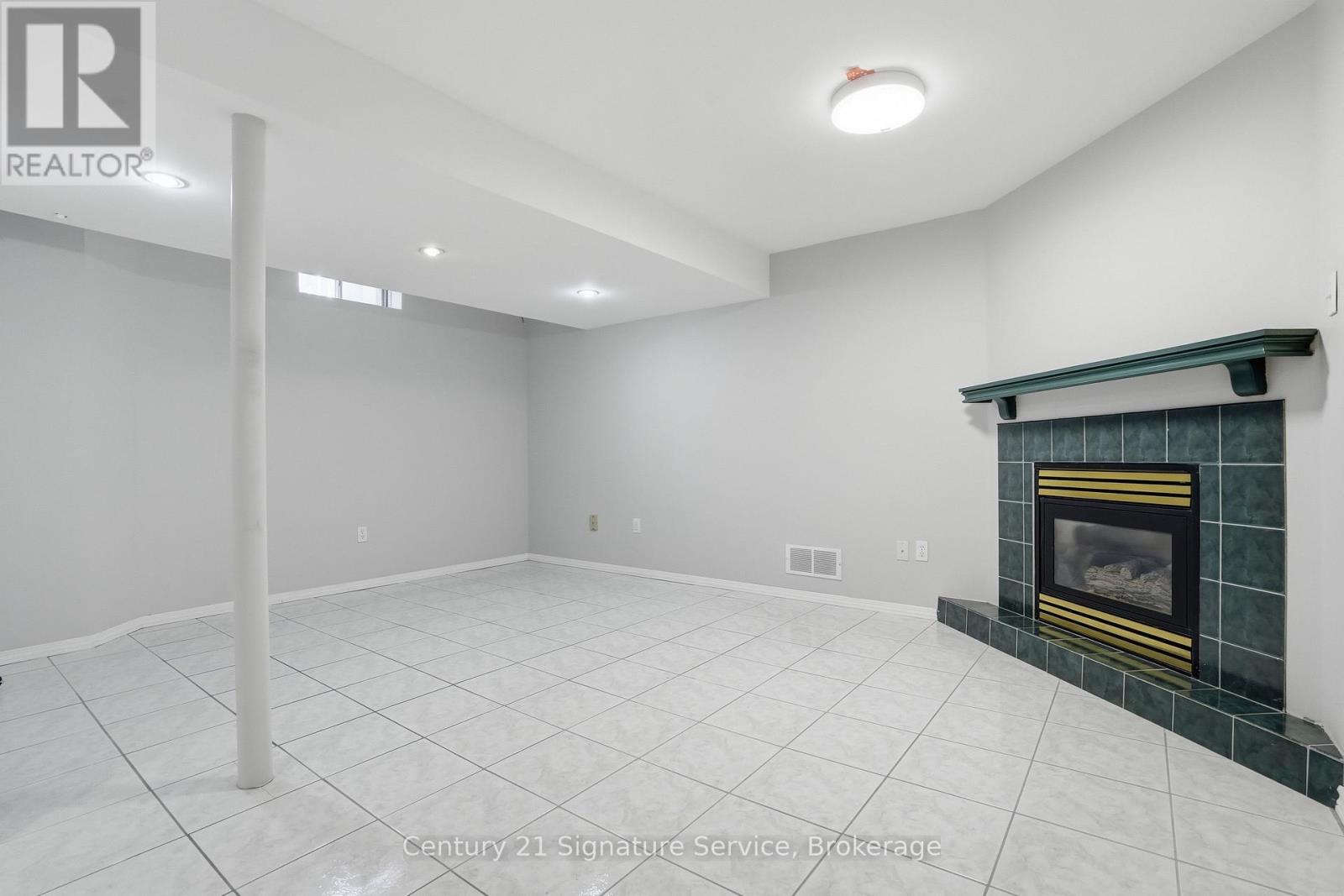 3811 Densbury Drive, Mississauga, Ontario  L5N 6Z3 - Photo 30 - W13169884
