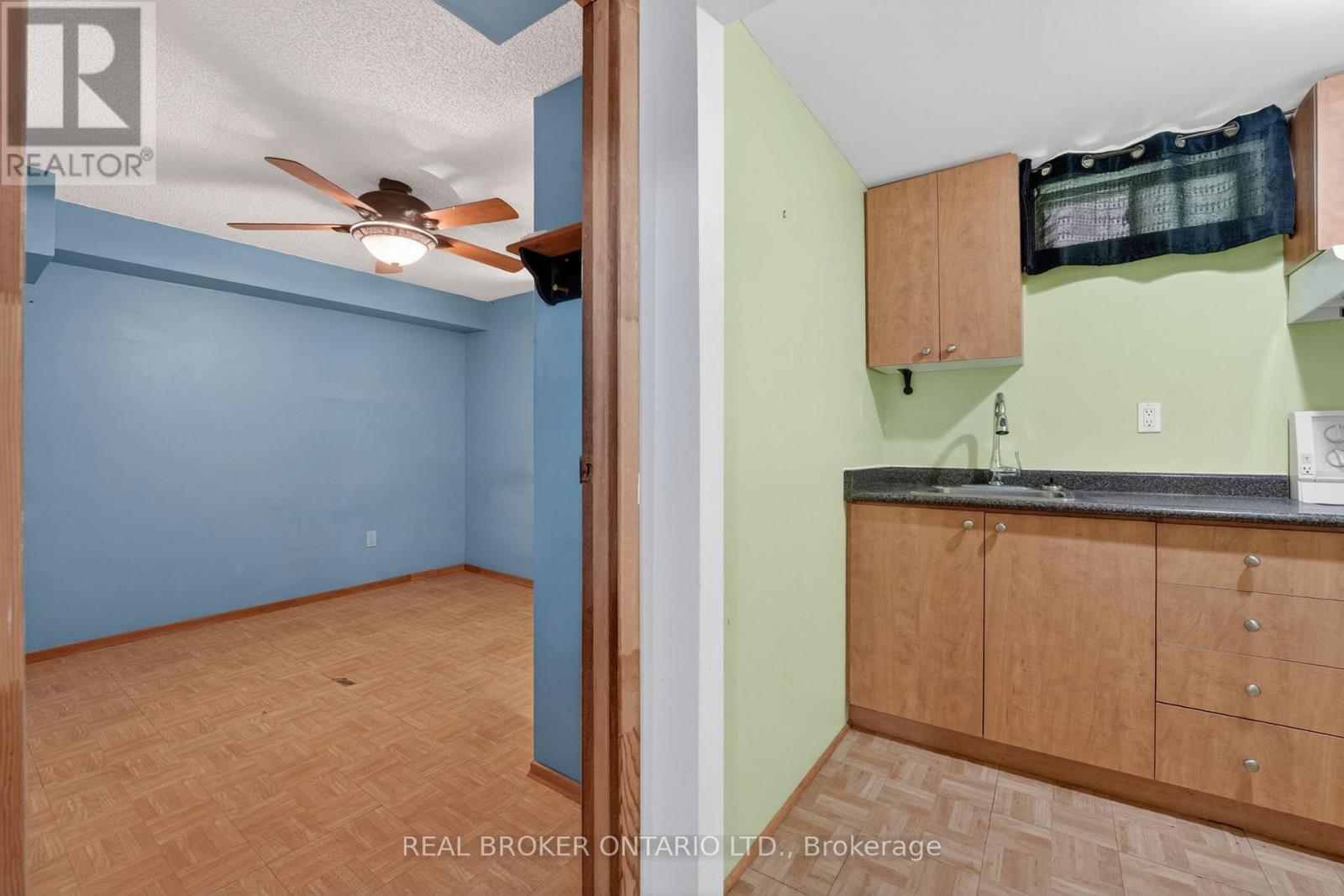 3202 Shadetree Drive, Mississauga, Ontario  L5N 6P4 - Photo 43 - W13169902