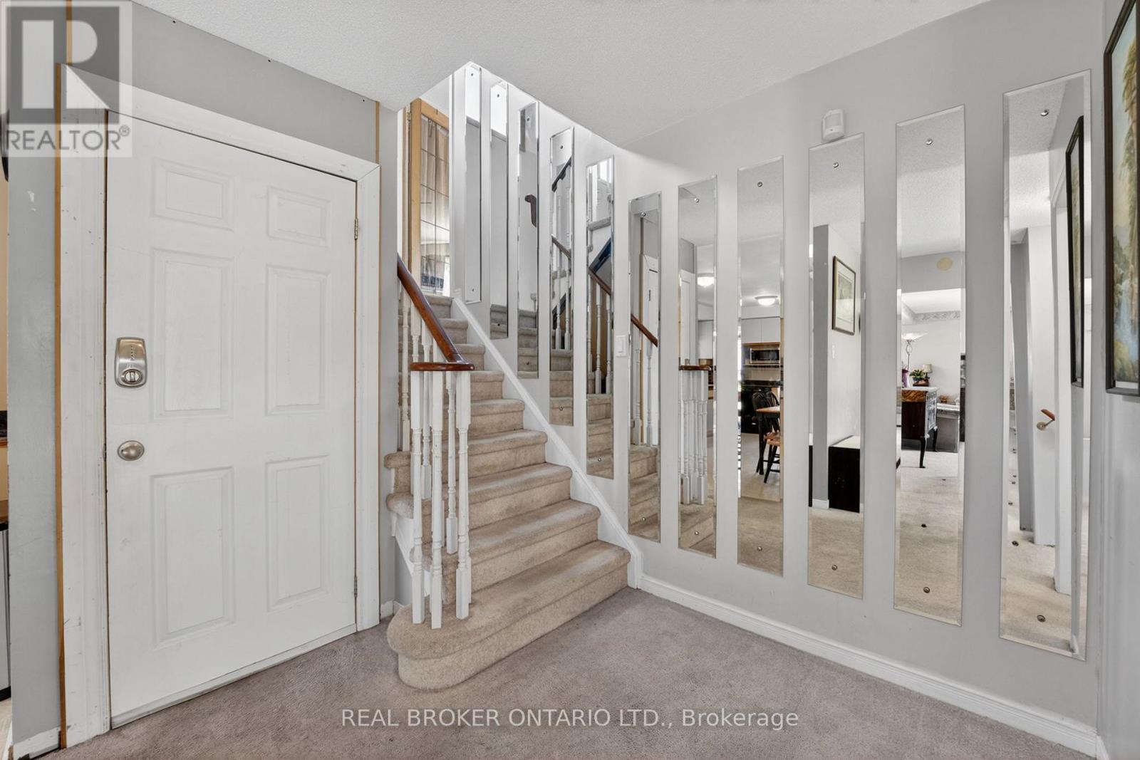 3202 Shadetree Drive, Mississauga, Ontario  L5N 6P4 - Photo 8 - W13169902