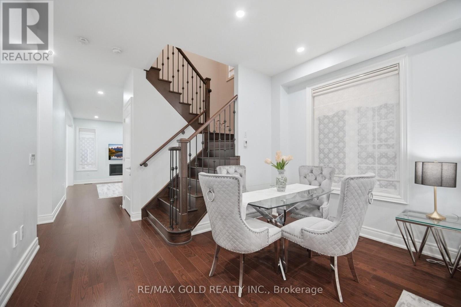 11 Sinatra Street, Brampton, Ontario  L6R 4B3 - Photo 5 - W13169916