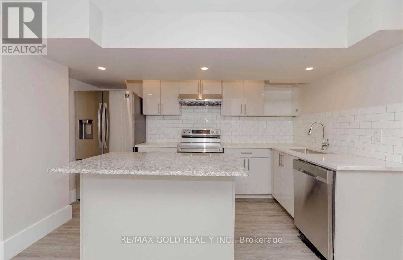 3352 Vernon Powell Drive, Oakville, Ontario  L6H 0Y4 - Photo 7 - W13169976