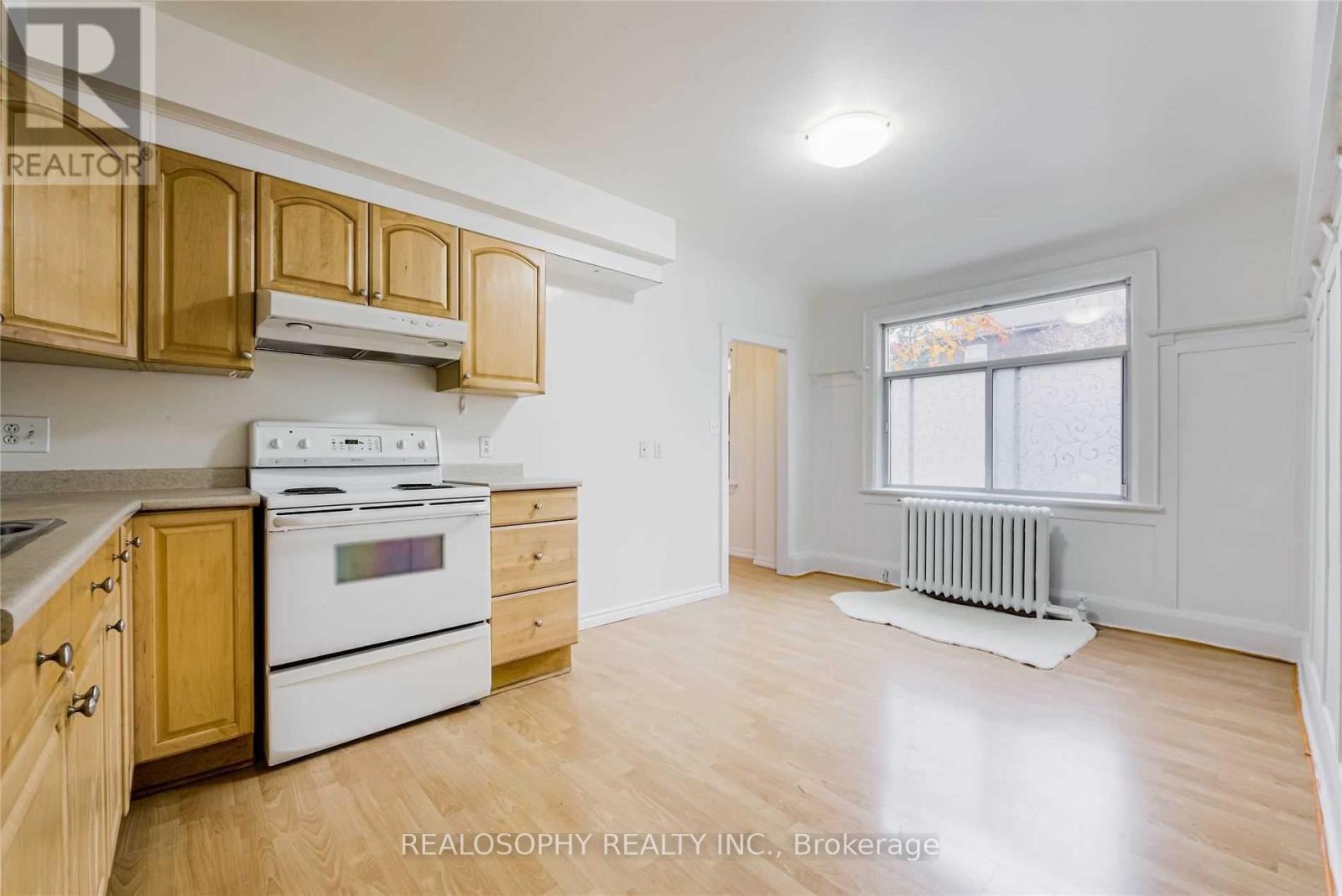 66 Dorval Drive, Toronto, Ontario  M6P 2B6 - Photo 2 - W13170020