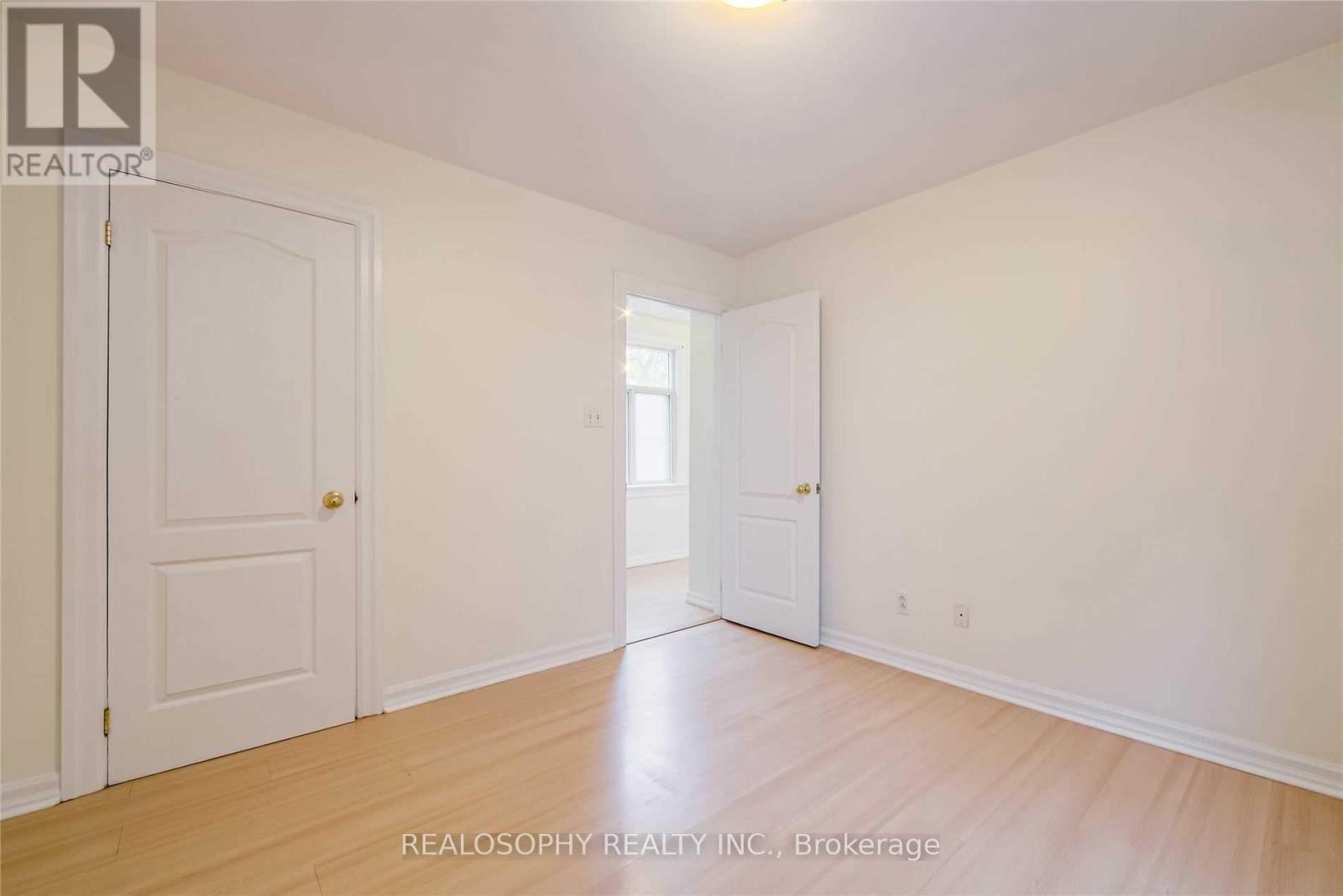 66 Dorval Drive, Toronto, Ontario  M6P 2B6 - Photo 7 - W13170020