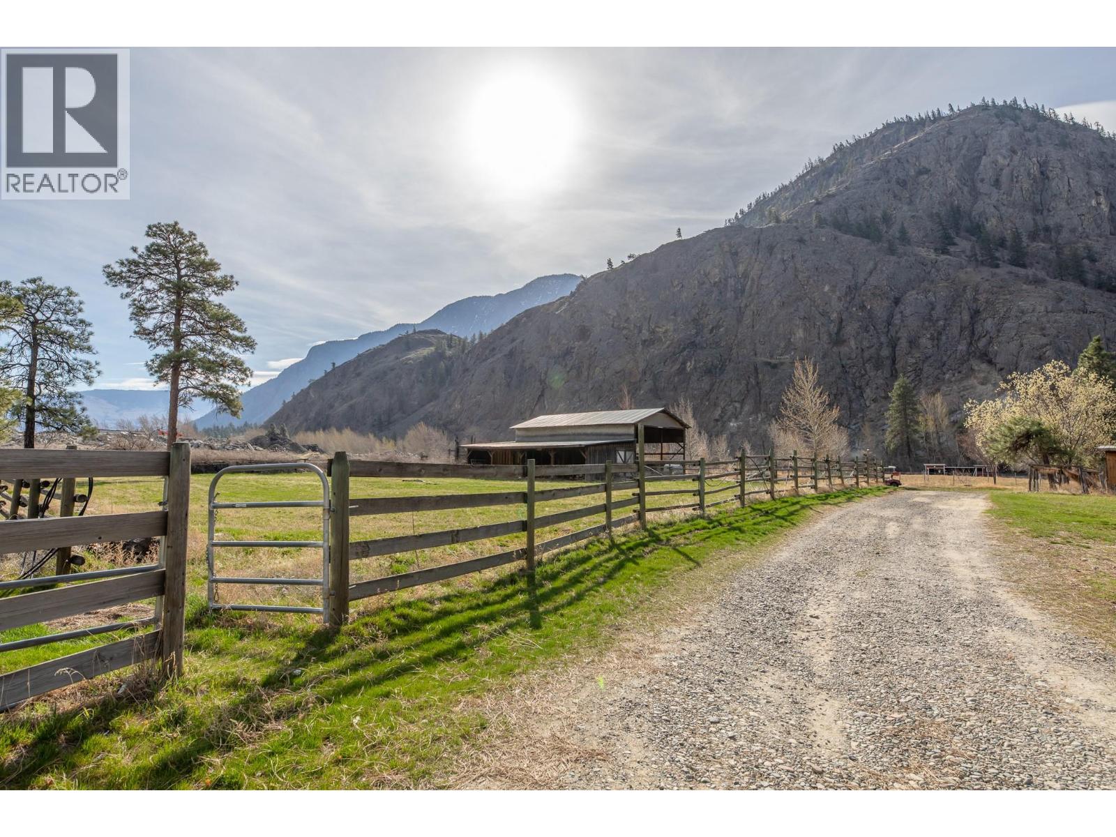 3210 / 3208 Cory Road, Keremeos, British Columbia  V0H 1N0 - Photo 37 - 10388150