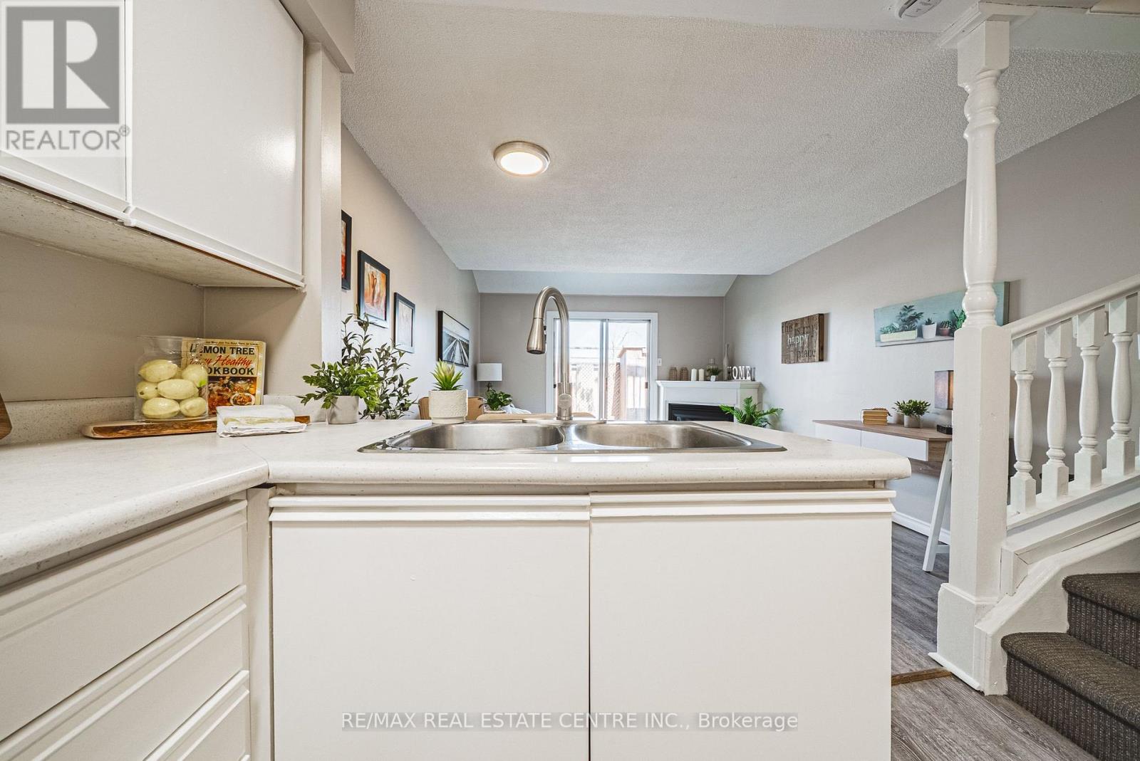 46 - 67 Valleyview Road, Cambridge, Ontario  N2E 3J1 - Photo 6 - X13169758