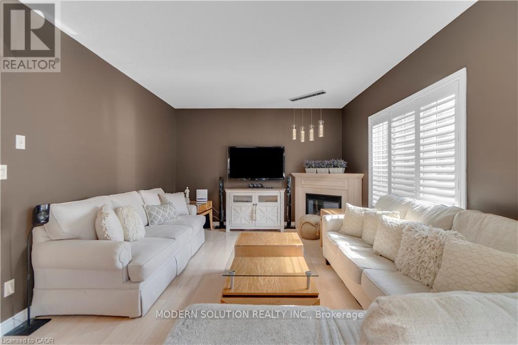 115 Erika Crescent, Hamilton, Ontario  L8W 3W2 - Photo 15 - X13169912
