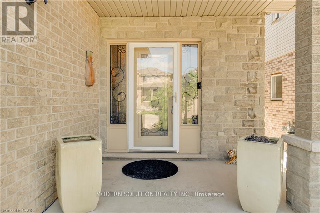 115 Erika Crescent, Hamilton, Ontario  L8W 3W2 - Photo 6 - X13169912