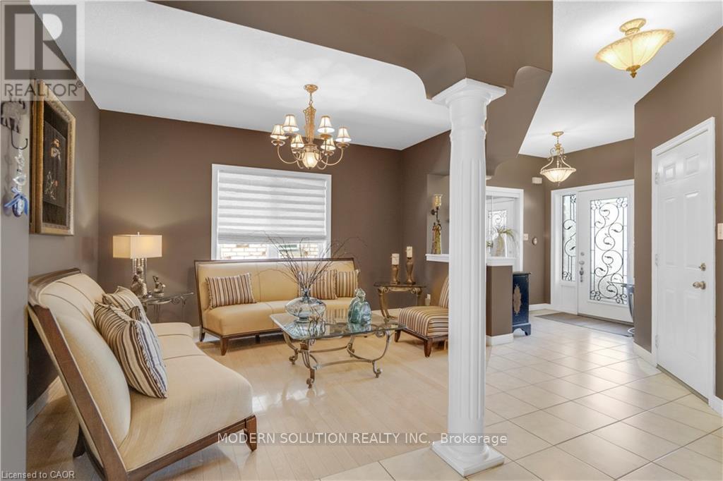 115 Erika Crescent, Hamilton, Ontario  L8W 3W2 - Photo 9 - X13169912