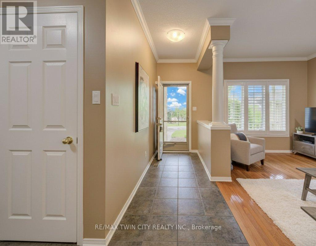 13 - 545 Laurelwood Drive, Waterloo, Ontario  N2V 2R4 - Photo 5 - X13169988