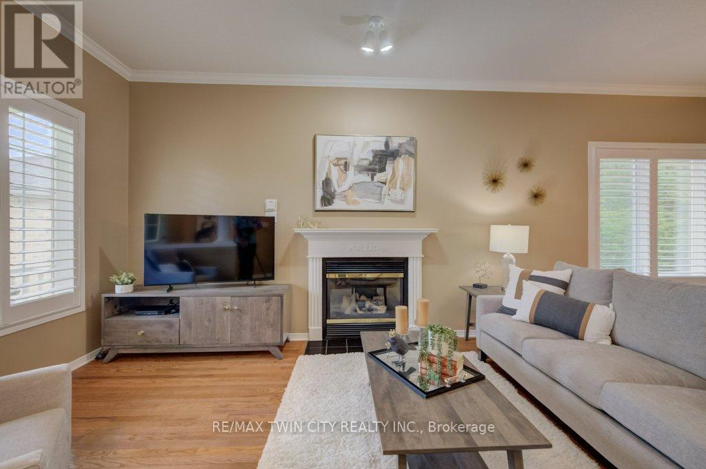 13 - 545 Laurelwood Drive, Waterloo, Ontario  N2V 2R4 - Photo 6 - X13169988