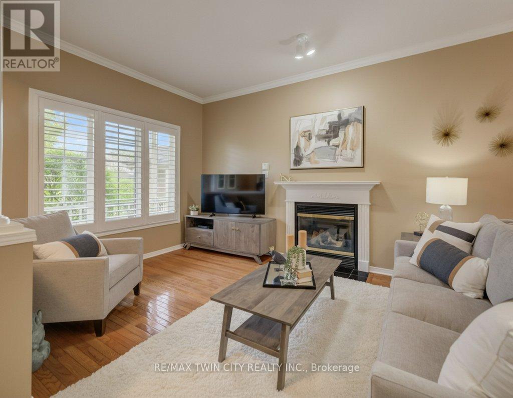 13 - 545 Laurelwood Drive, Waterloo, Ontario  N2V 2R4 - Photo 7 - X13169988