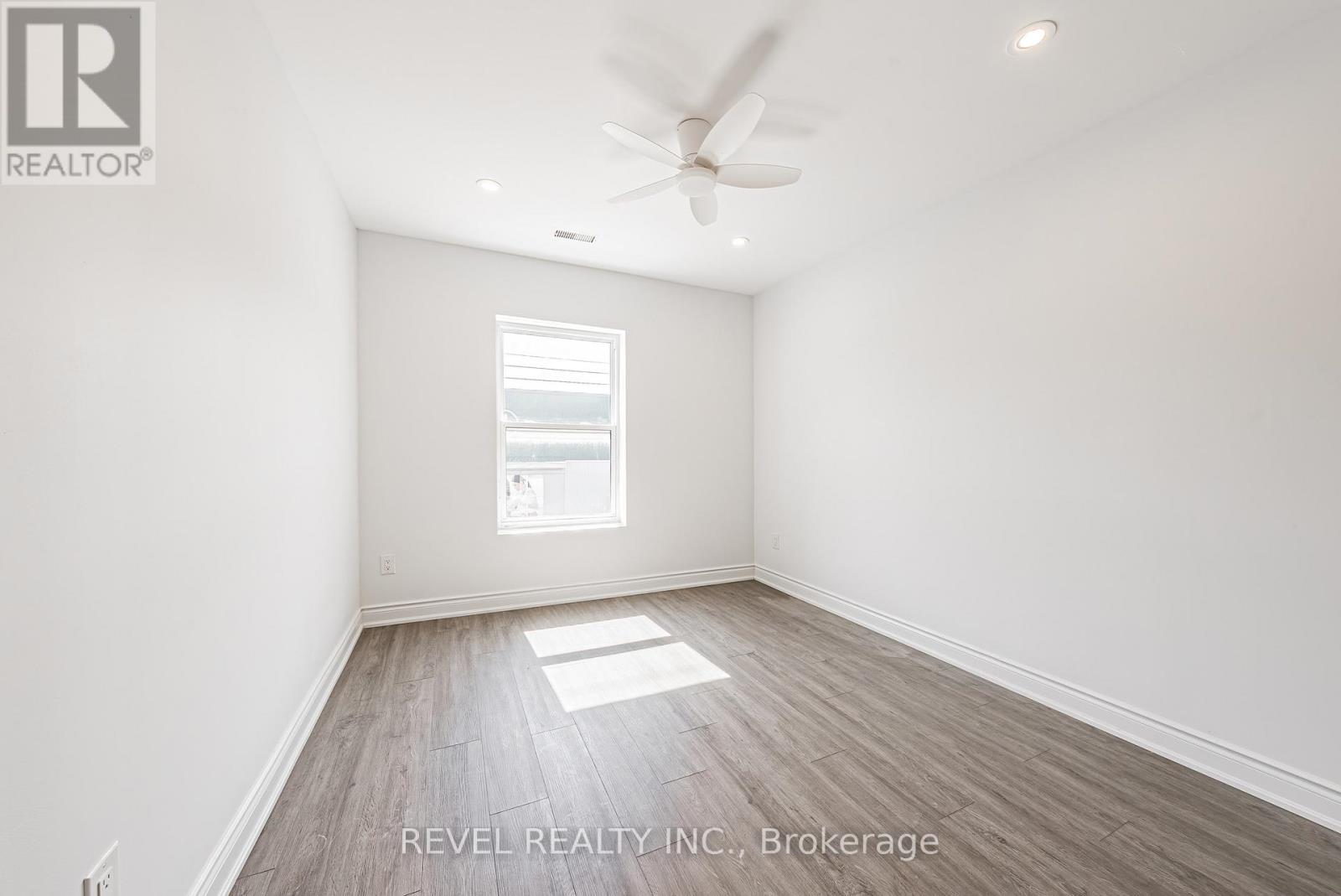 1127 Main Street E, Hamilton, Ontario  L8M 1P2 - Photo 34 - X13170056