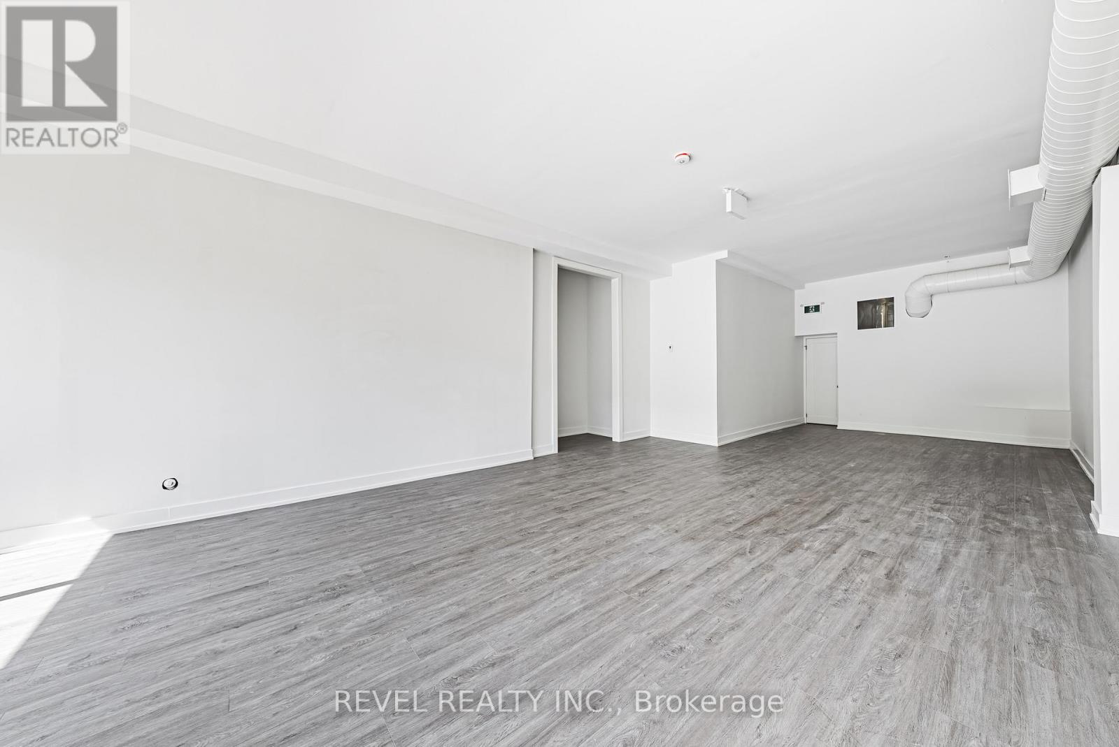 1127 Main Street E, Hamilton, Ontario  L8M 1P2 - Photo 4 - X13170056
