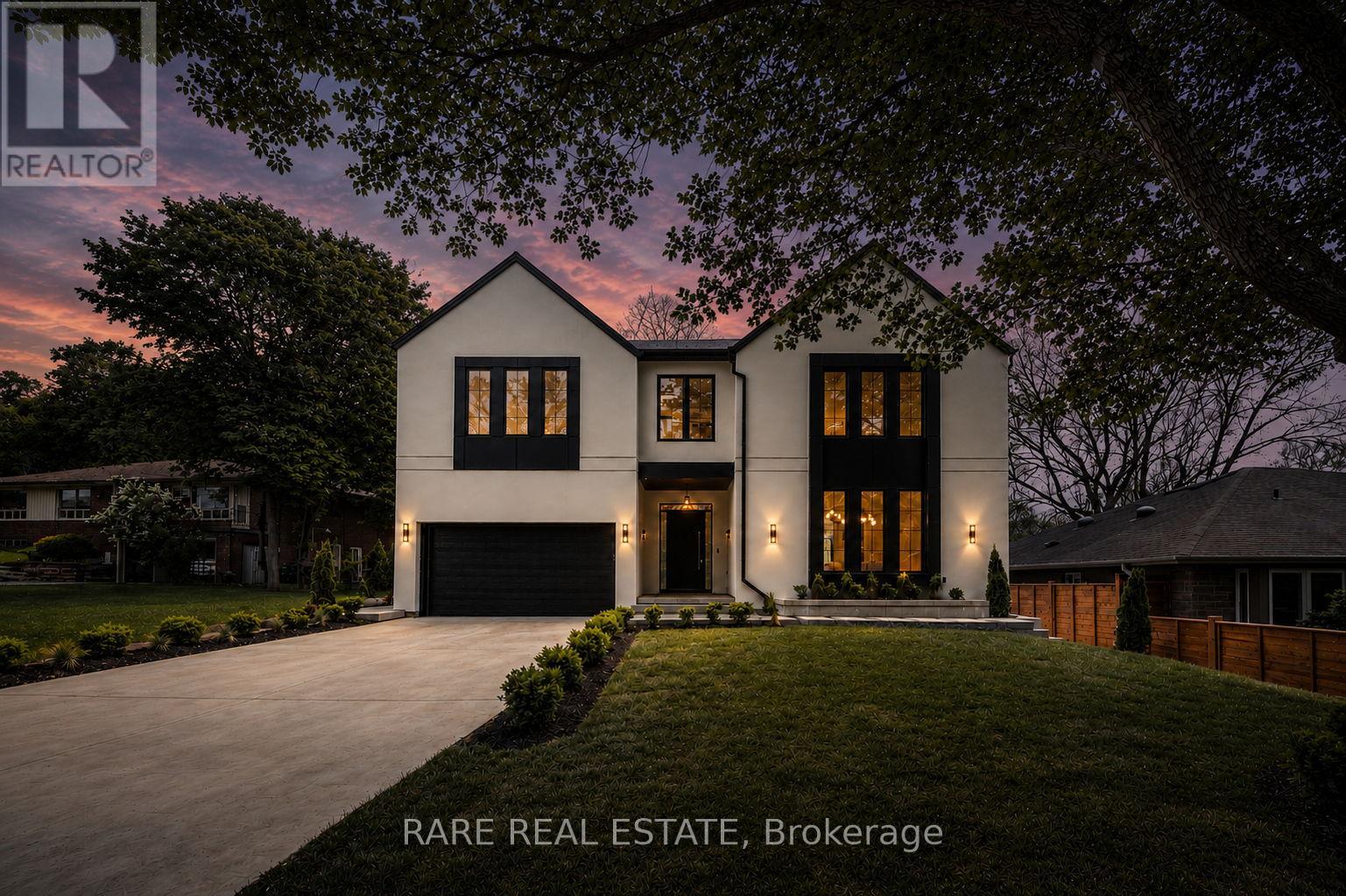 26 HAMPSHIRE HEIGHTS, Toronto, Ontario