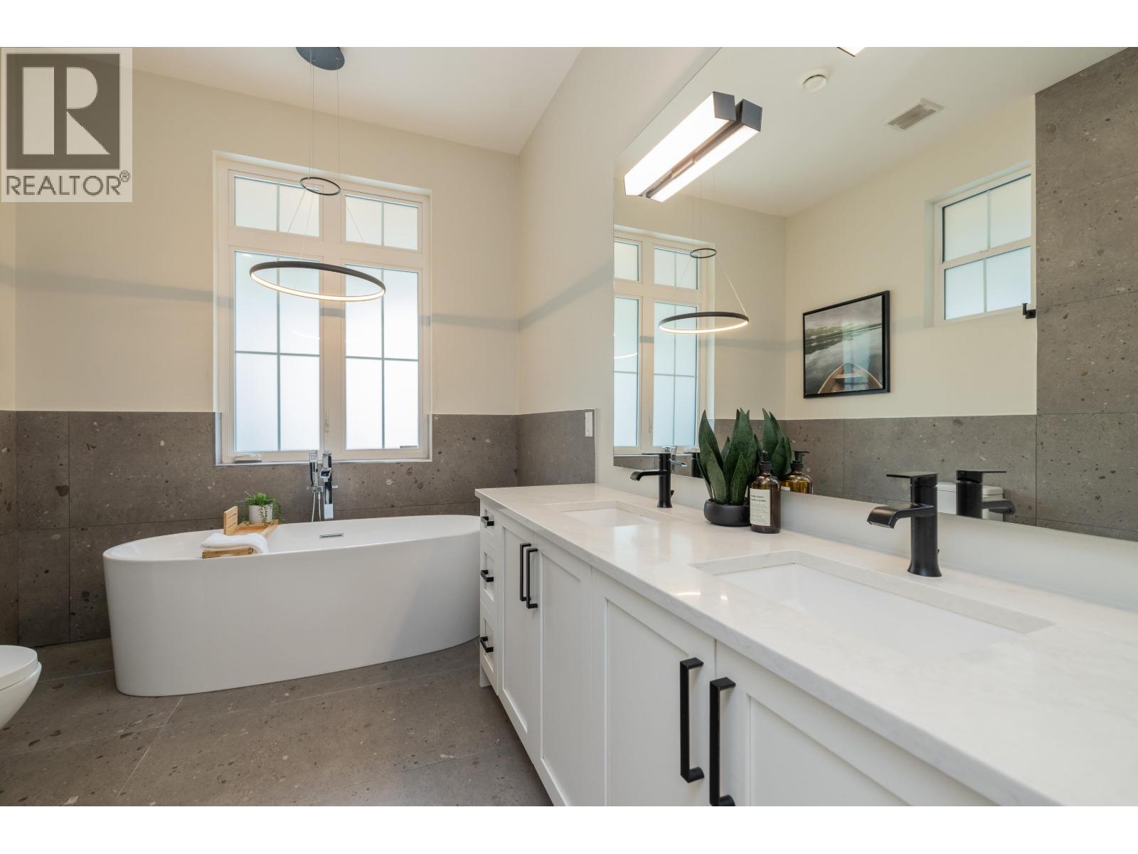 948 Poirier Street, Coquitlam, British Columbia  V3J 6C4 - Photo 30 - R3127318