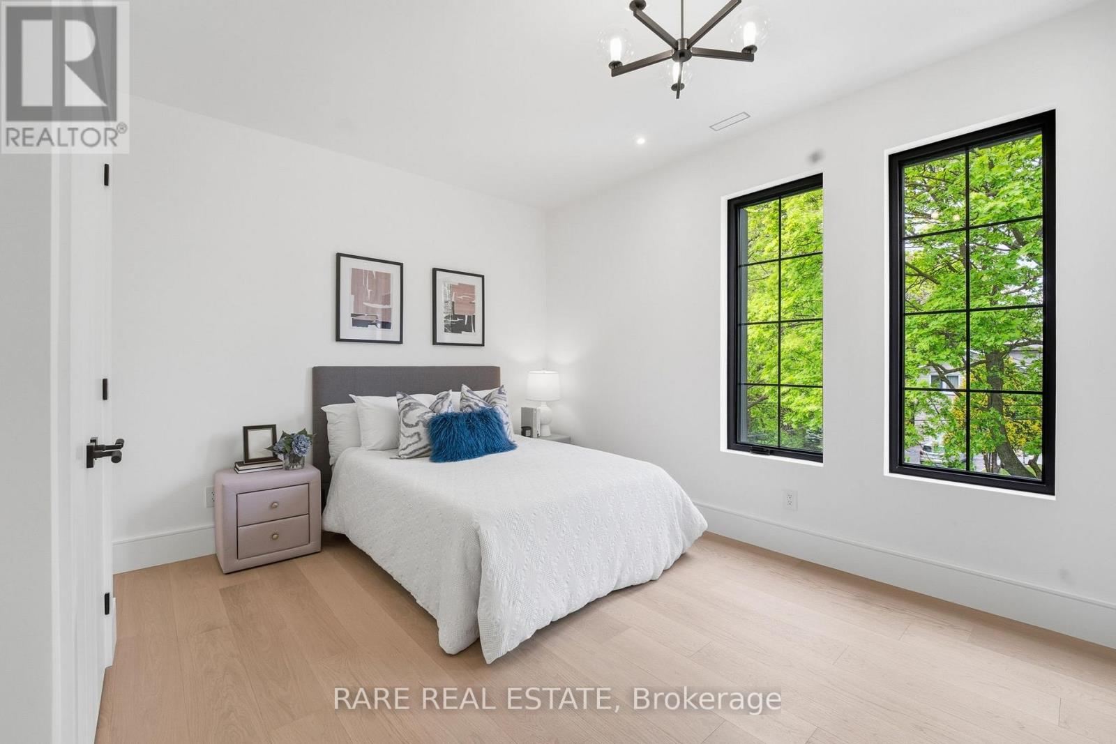 26 Hampshire Heights, Toronto, Ontario  M9B 2K4 - Photo 35 - W13170004