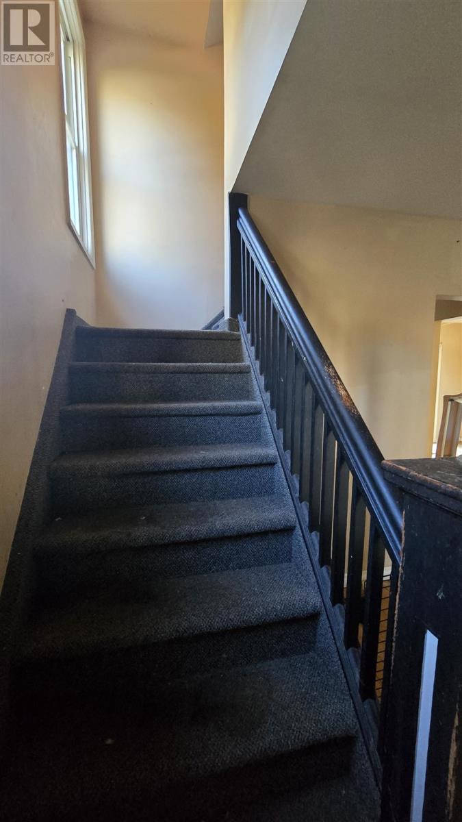 35 Albert St, Sault Ste. Marie, Ontario  P6A 2H7 - Photo 9 - SM261116