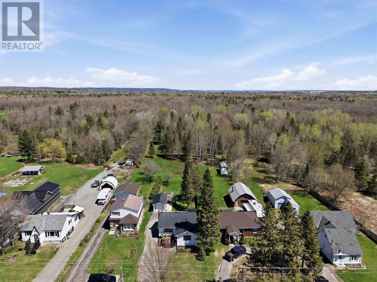1452 Peoples Rd, Sault Ste. Marie, Ontario P6C 3W8 - Photo 43 - SM261140