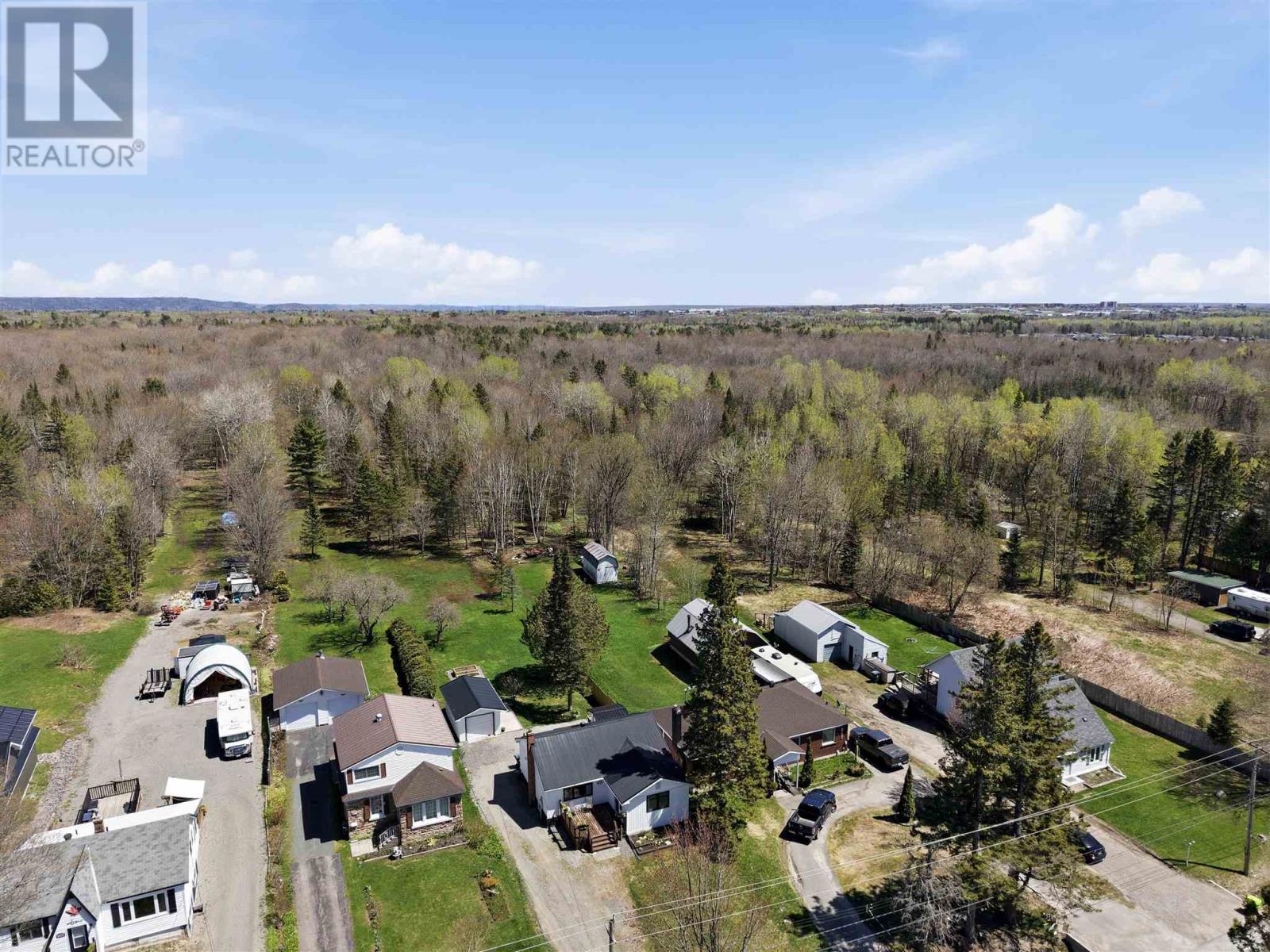 1452 Peoples Rd, Sault Ste. Marie, Ontario P6C 3W8 - Photo 44 - SM261140