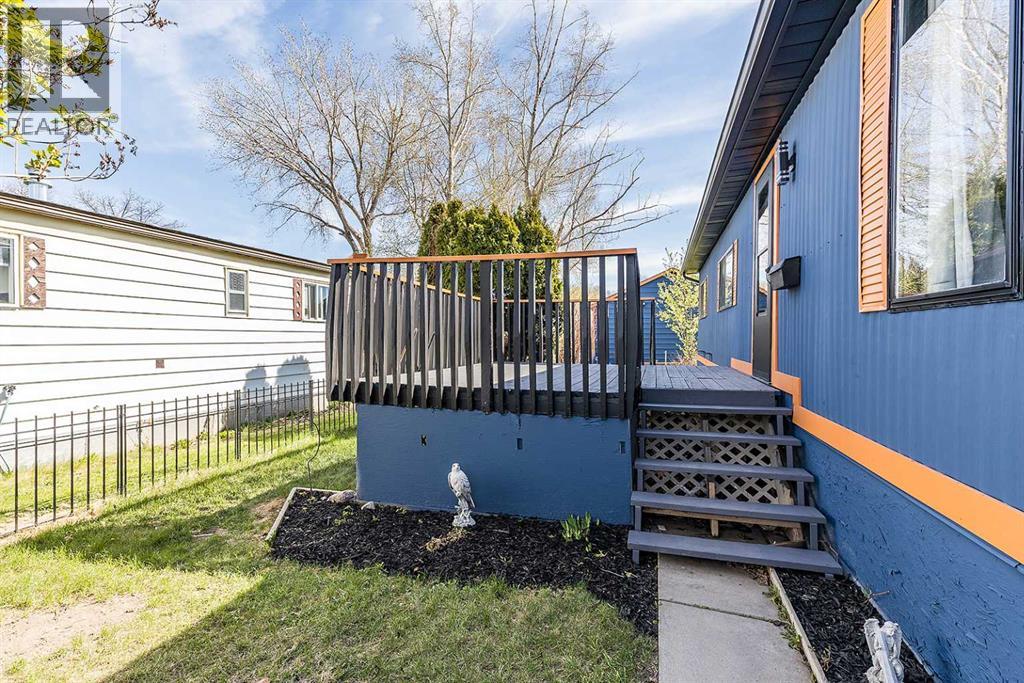 30, 4000 13 Avenue SE, Medicine Hat, Alberta  T1B 1J3 - Photo 3 - A2308764