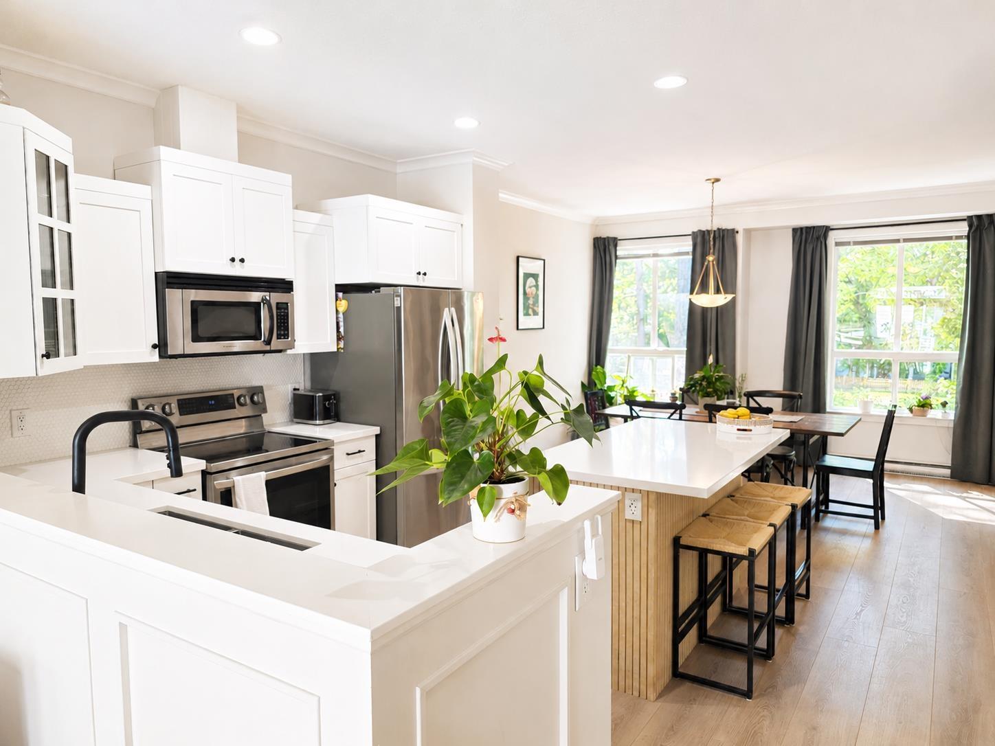 16 5837 Sappers Way, Garrison Crossing, Chilliwack, British Columbia  V2R 0G4 - Photo 1 - R3127312