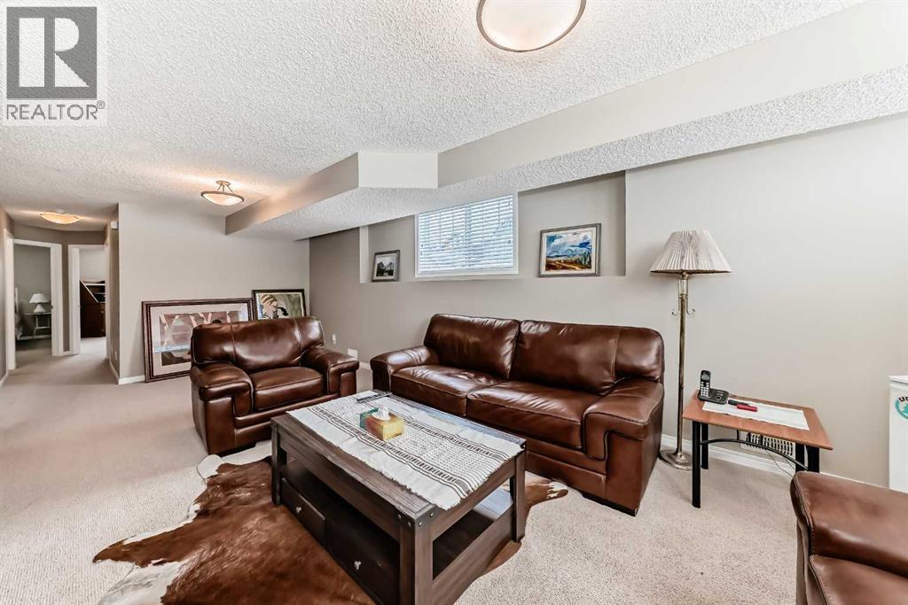 266 Fireside Place, Cochrane, Alberta  T4C 0R0 - Photo 19 - A2288921