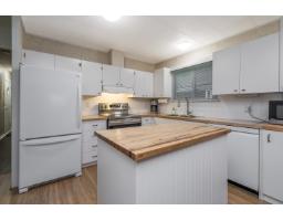 <div class="price">$199,999</div> #46 2305 200th Street, Langley<br><div style="margin-bottom:8px;"><small>Macdonald Realty</small></div><div class='bed_bath'>1 Bed | 1 Bath</div>