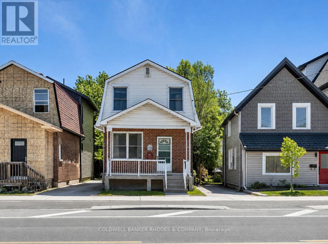 1758 SCOTT STREET, Ottawa, Ontario