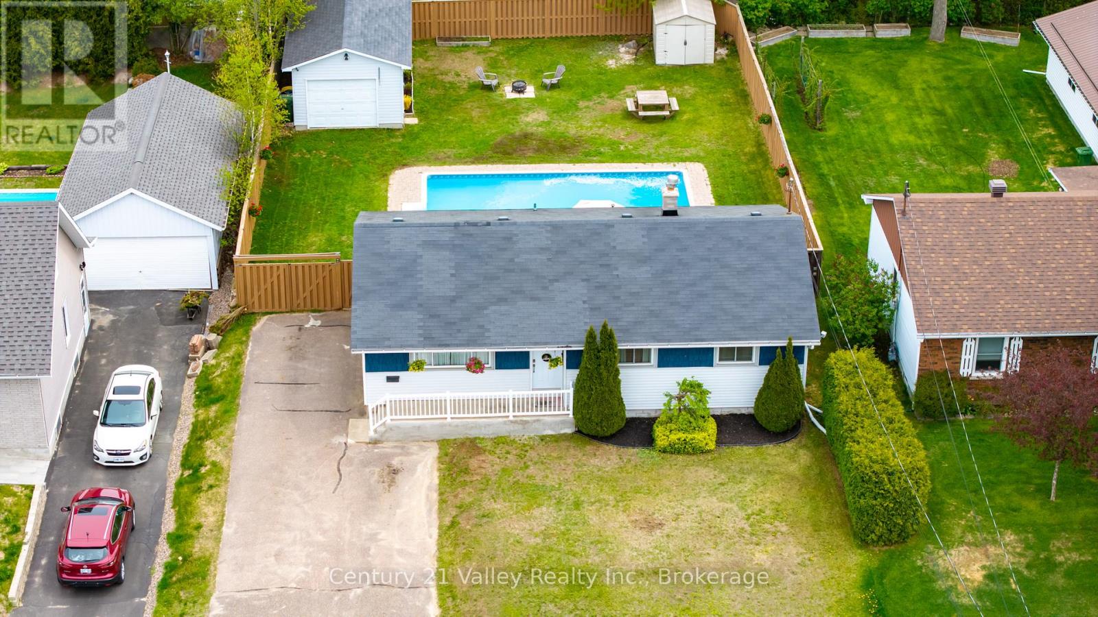 36 Mary Street, Petawawa, Ontario  K8H 1R9 - Photo 3 - X13170170