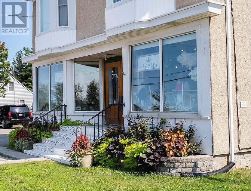 4227 Victoria Avenue, Lincoln, Ontario L0R 2E0 - Photo 1 - X13170256