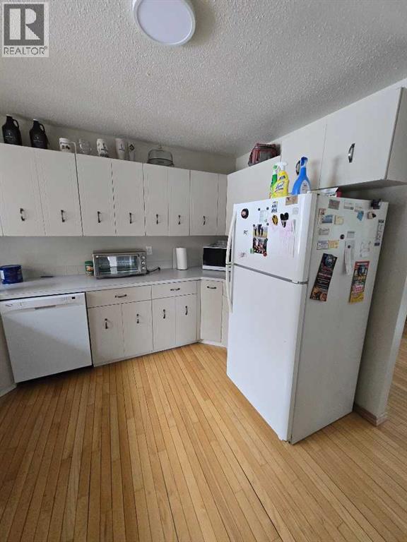 805 8 Street, Fox Creek, Alberta  T0H 1P0 - Photo 13 - A2301350