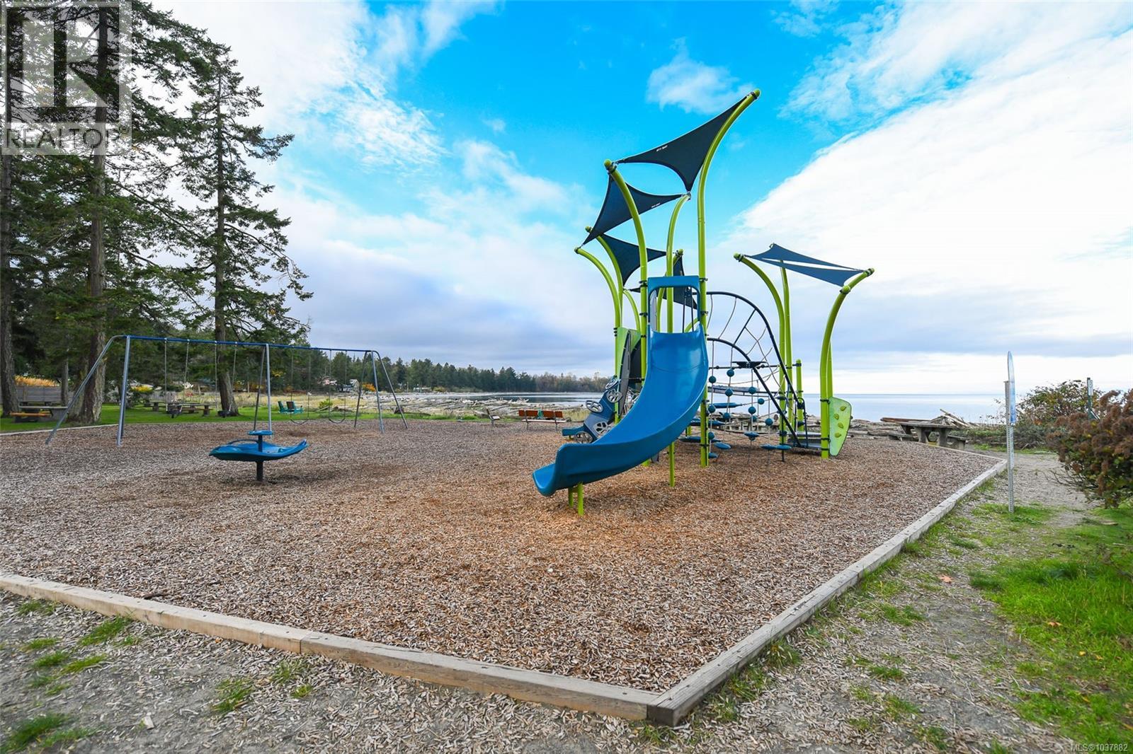521 Windslow Rd, Comox, British Columbia  V9M 3T8 - Photo 40 - 1037882