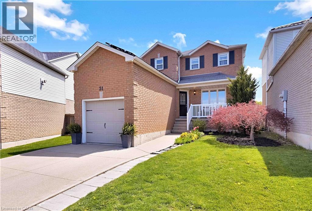51 CARTIER Crescent, Hamilton, Ontario