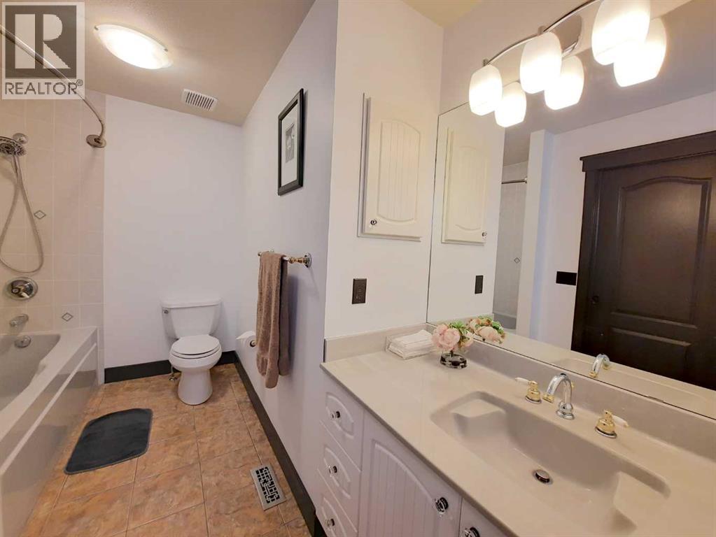 16021 Mckenzie Lake Way Se, Calgary, Alberta  T2Z 1Y1 - Photo 35 - A2297710