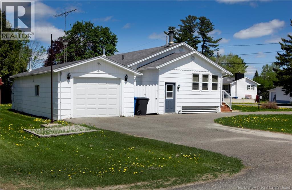 148 Wentworth Street, Woodstock, New Brunswick  E7M 2Z8 - Photo 6 - NB140131
