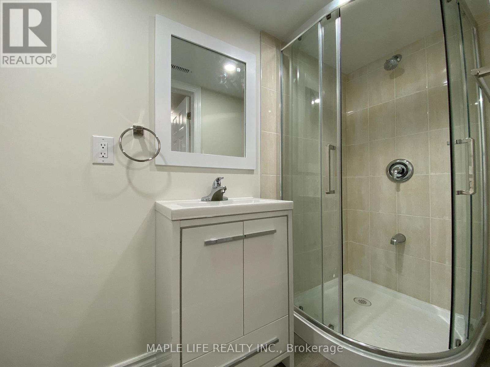 16 Lyndale Drive, Toronto, Ontario  M2N 2Y1 - Photo 22 - C13170104
