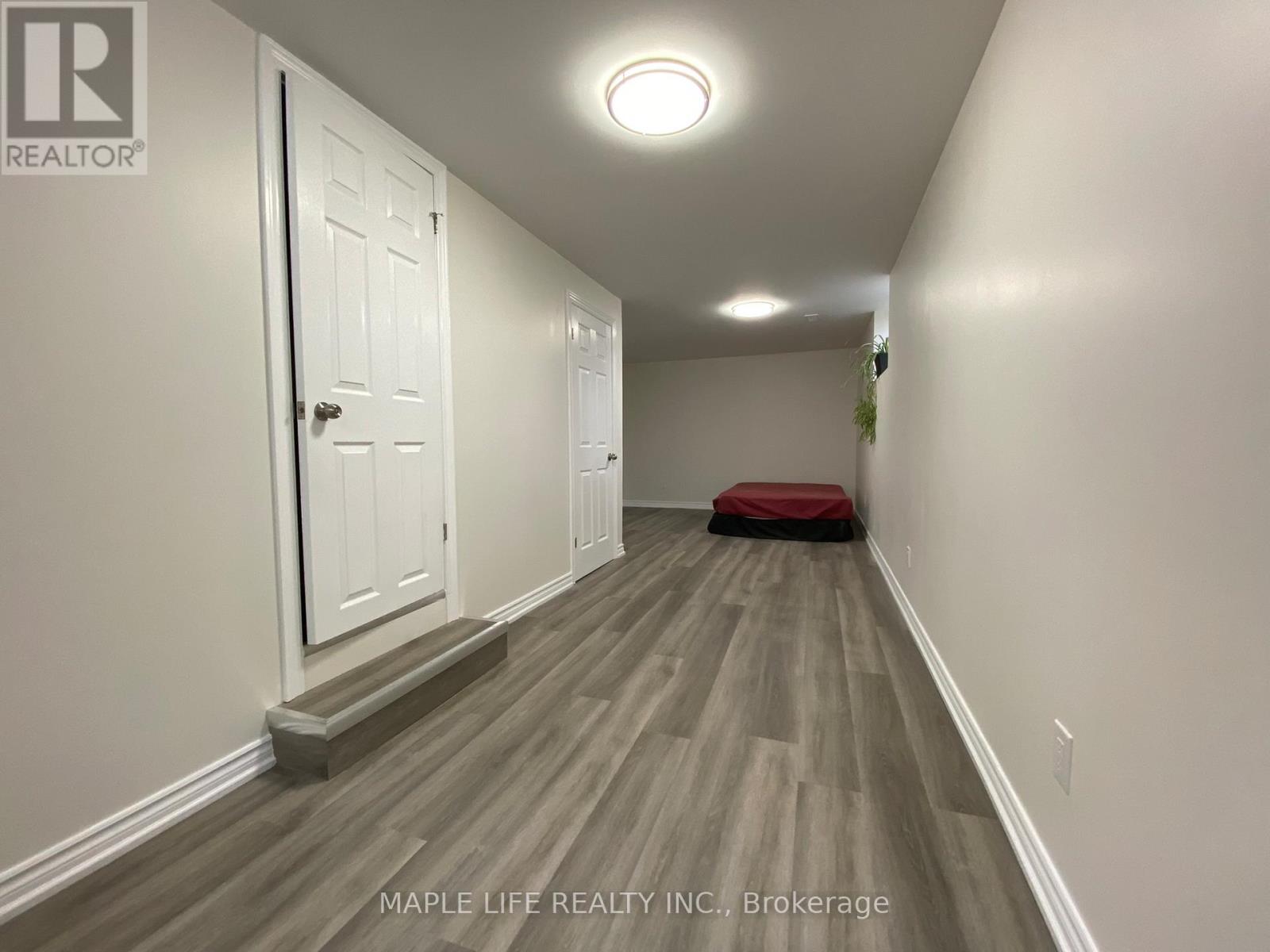 16 Lyndale Drive, Toronto, Ontario  M2N 2Y1 - Photo 24 - C13170104