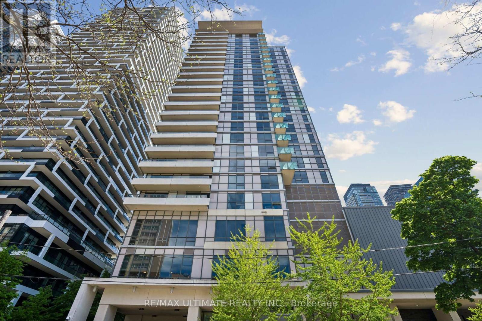 1304 - 25 BROADWAY AVENUE, Toronto, Ontario