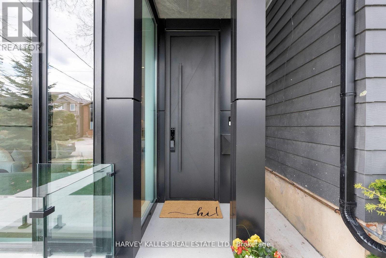 192 Woburn Avenue, Toronto, Ontario  M5M 1K7 - Photo 3 - C13170194