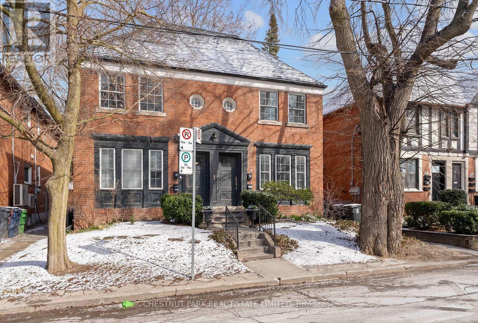 LOWER - 24 STRATHGOWAN AVENUE, Toronto, Ontario