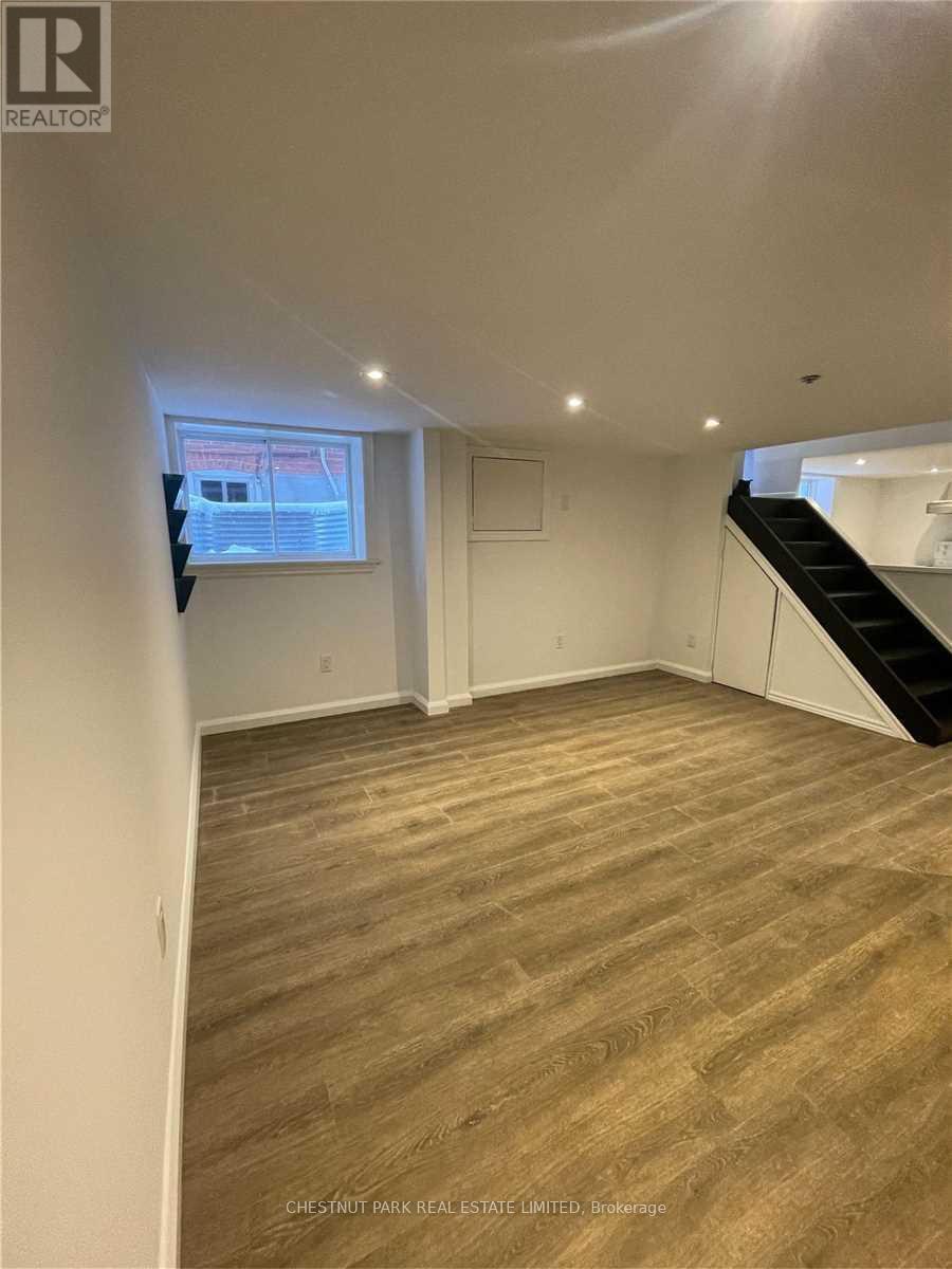 Lower - 24 Strathgowan Avenue, Toronto, Ontario  M4N 1B9 - Photo 11 - C13170226
