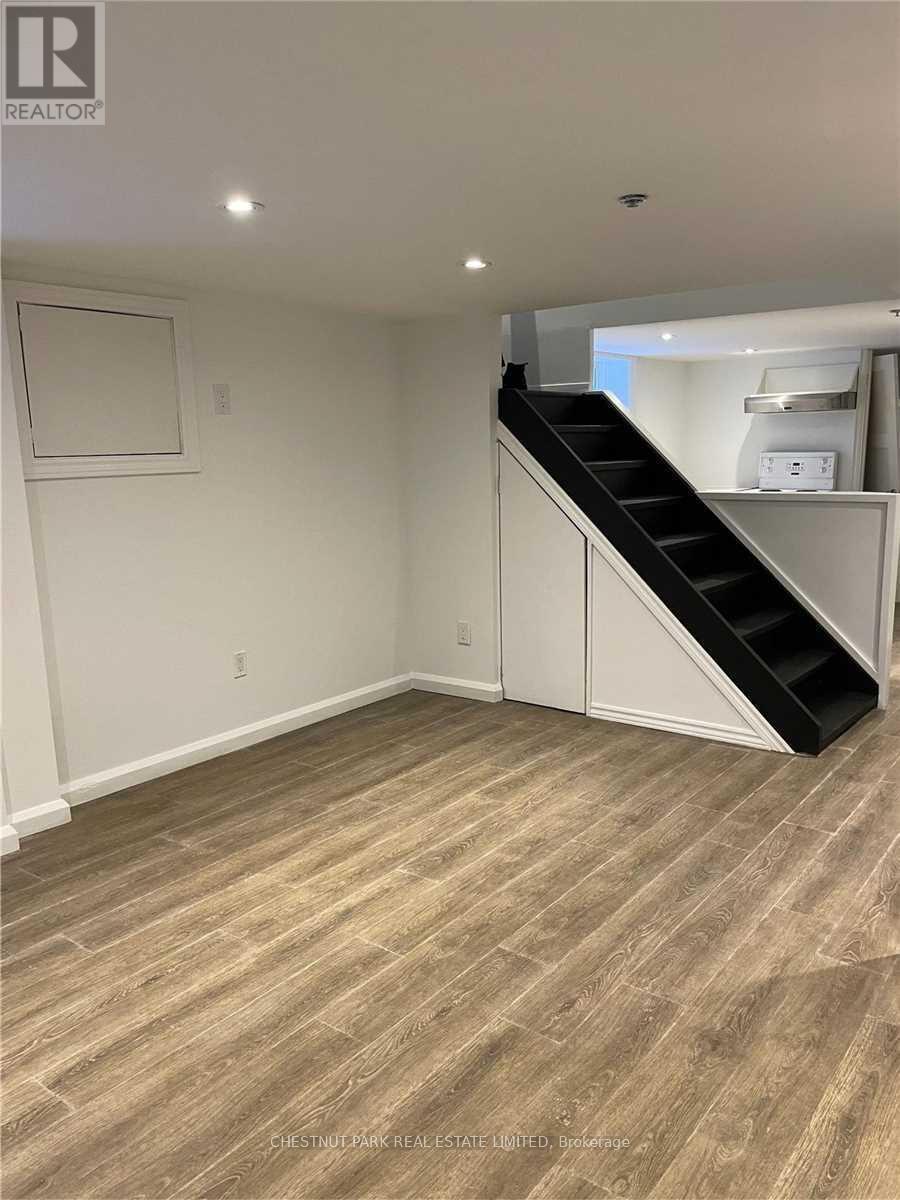 Lower - 24 Strathgowan Avenue, Toronto, Ontario  M4N 1B9 - Photo 13 - C13170226