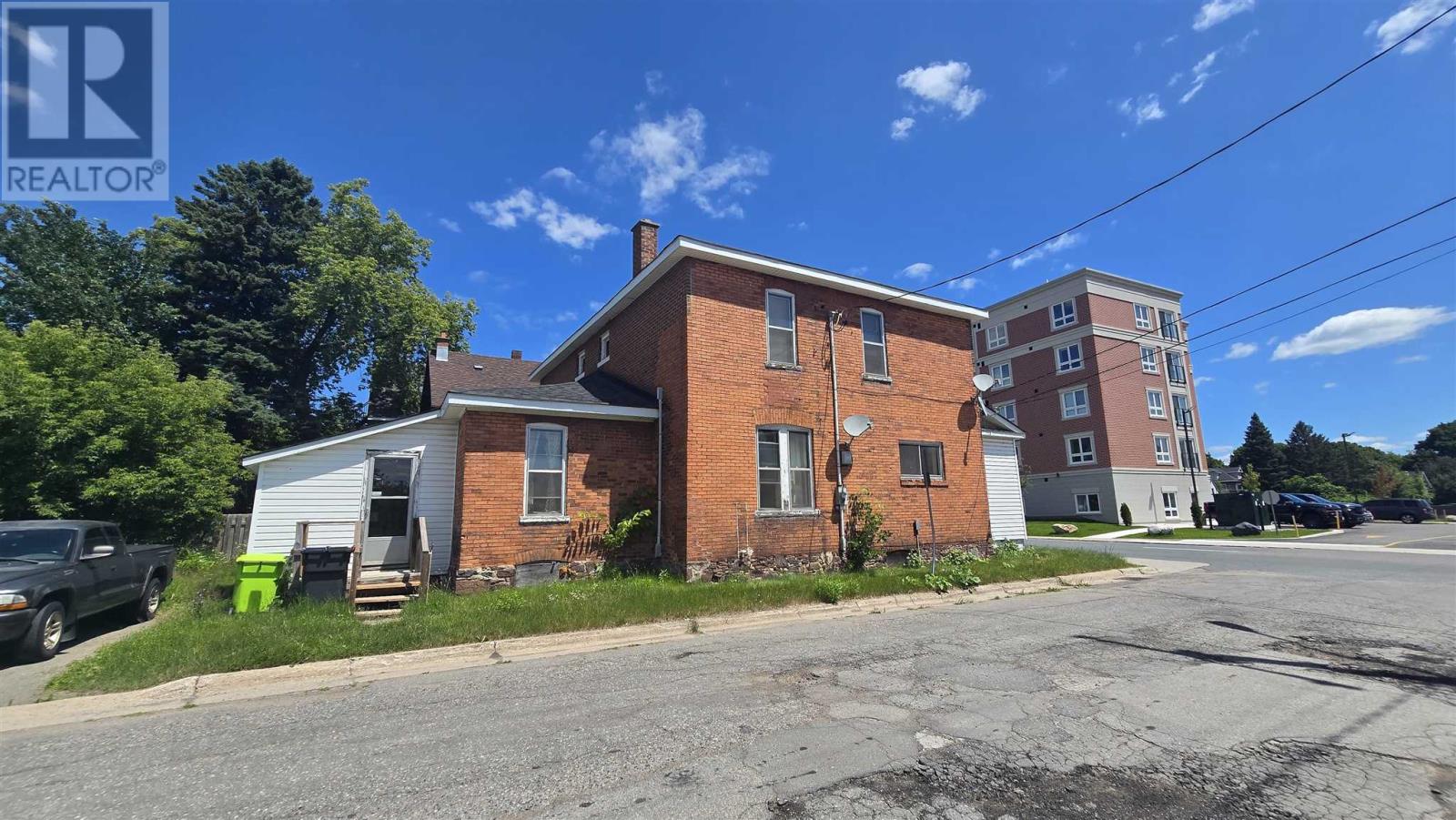 115-117 Pim St, Sault Ste. Marie, Ontario  P6A 3G7 - Photo 5 - SM261117