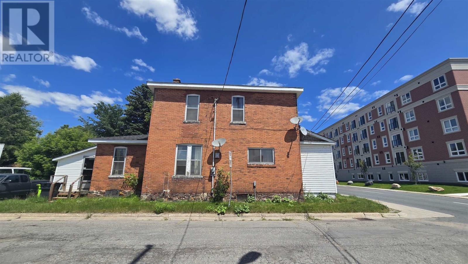 115-117 Pim St, Sault Ste. Marie, Ontario  P6A 3G7 - Photo 4 - SM261117
