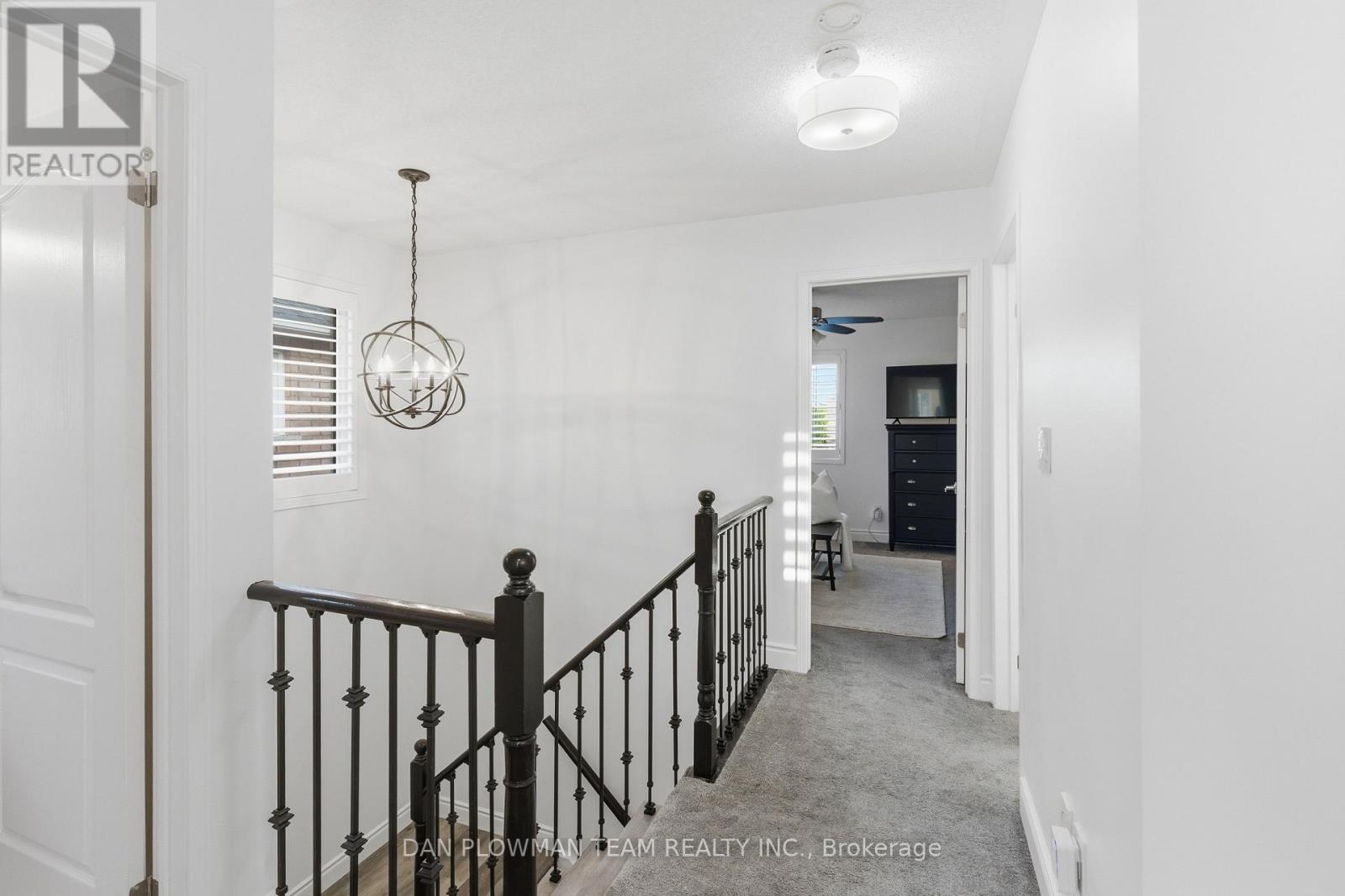 7 Treen Crescent, Whitby, Ontario  L1R 3C7 - Photo 18 - E13170182